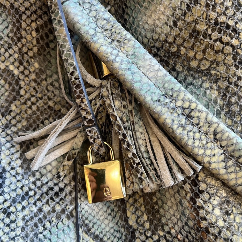 G.I.L.I. Snake-Embossed Gray & Black Hobo Bag - Picture 11 of 15